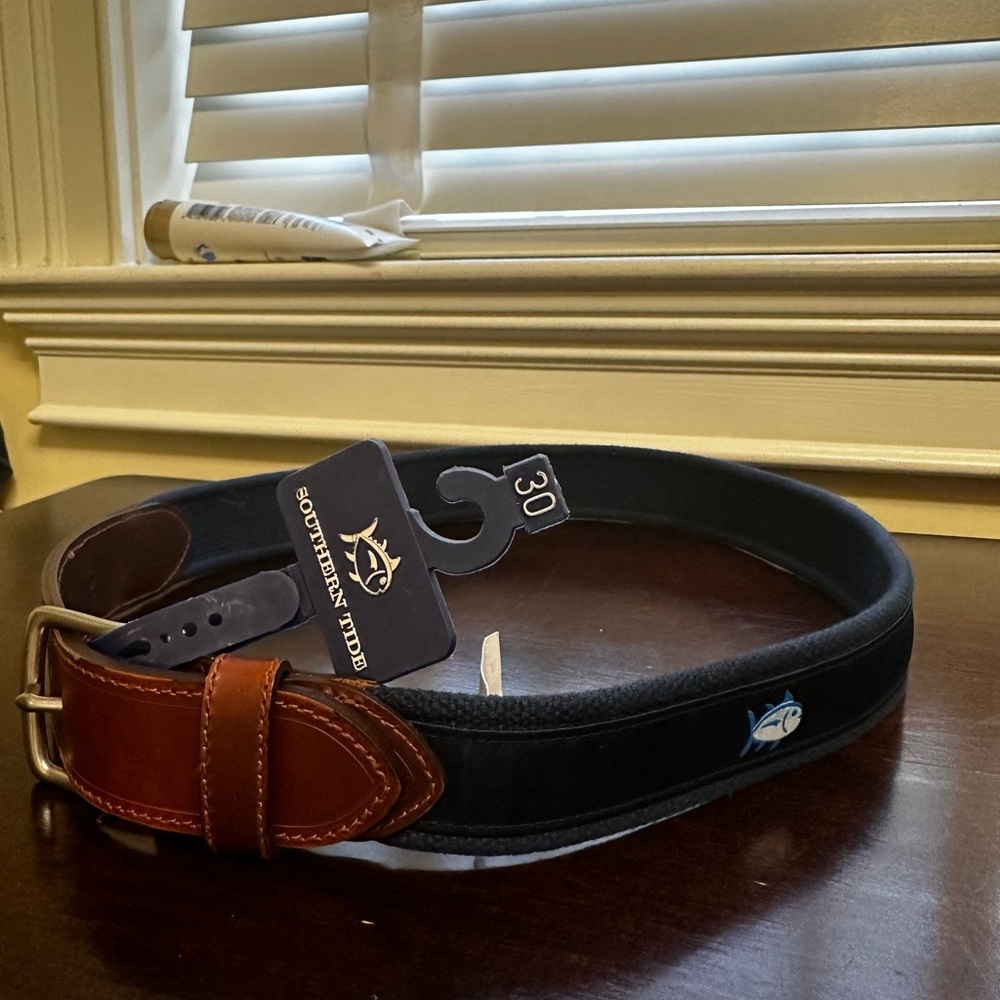 Southern Tide Fish Belt Size 30